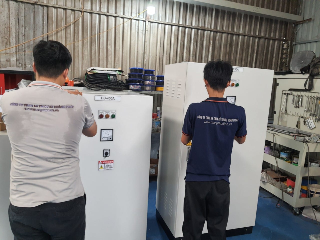 Lắp đặt tủ điện phân phối nguồn DB tại Hoàng Phát