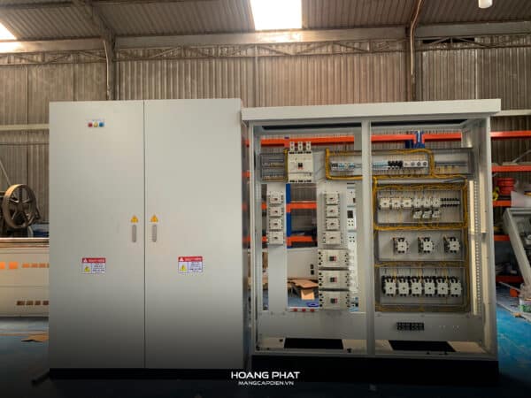 Đơn vị uy tín chuyên sản xuất tủ điện theo yêu cầu 7 Vì sao cần sản xuất tủ điện theo yêu cầu?