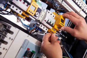 Cách đi dây điện công nghiệp an toàn và đúng kỹ thuật