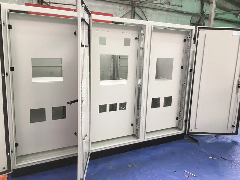 Quy trình sản xuất tủ điện chi tiết chuẩn kỹ thuật 2026 9 t: Tủ ATS – Giải pháp chuyển đổi nguồn điện tự động khi mất điện